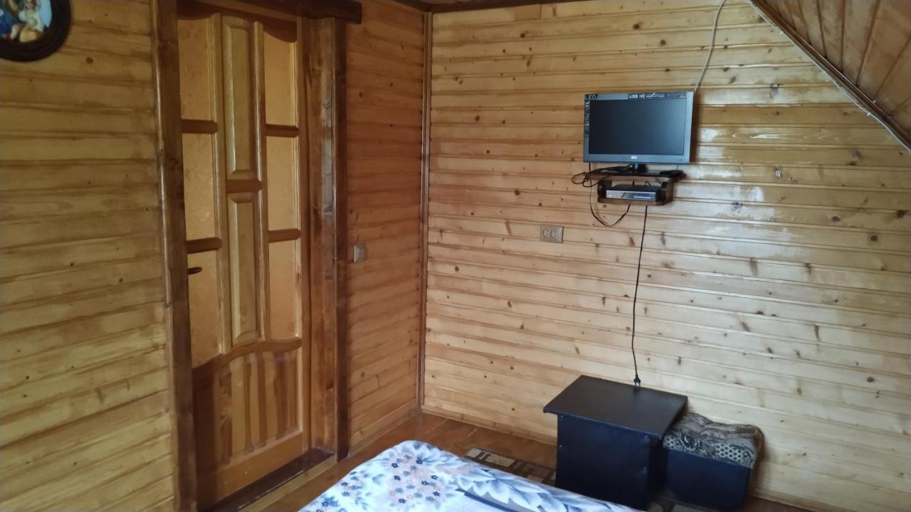 Будинок відпочинку хатина на порташі